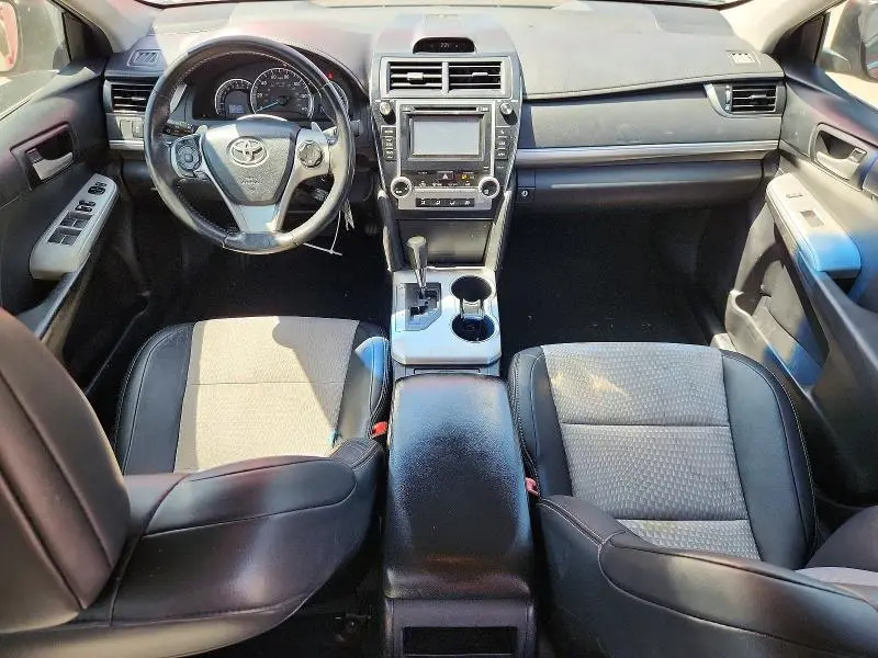2013 TOYOTA CAMRY SE  