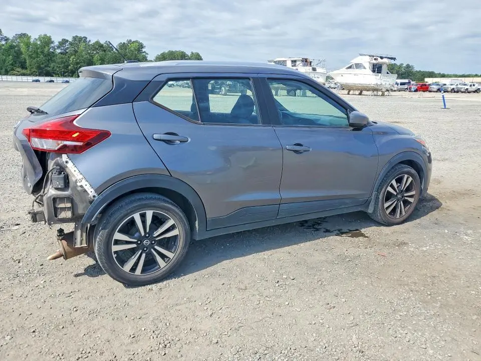 2020 NISSAN KICKS SV  
