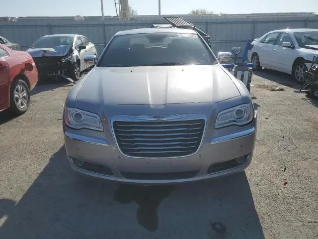 2011 CHRYSLER 300C   