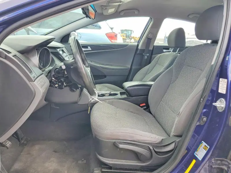 2012 HYUNDAI SONATA GLS  