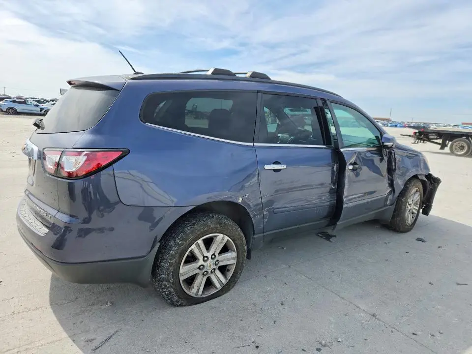 2014 CHEVROLET TRAVERSE LT  