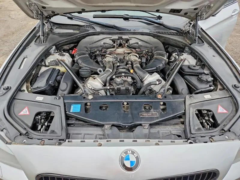 2013 BMW 550 XI  