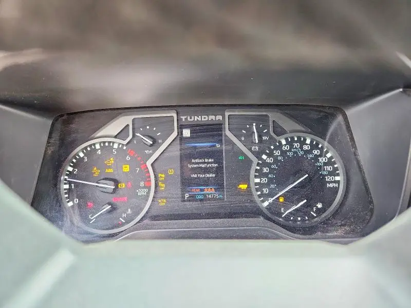 2025 TOYOTA TUNDRA SR5  