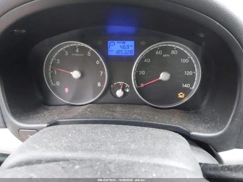 2011 HYUNDAI ACCENT GLS