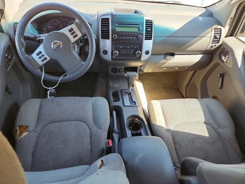 2014 NISSAN FRONTIER S  