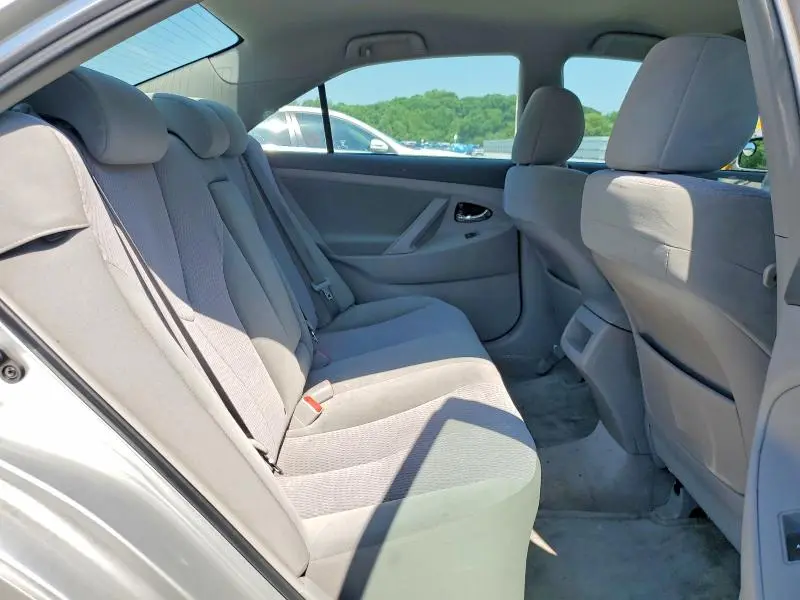 2011 TOYOTA CAMRY LE  