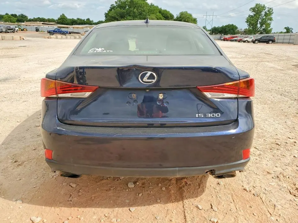 2019 LEXUS IS 300  