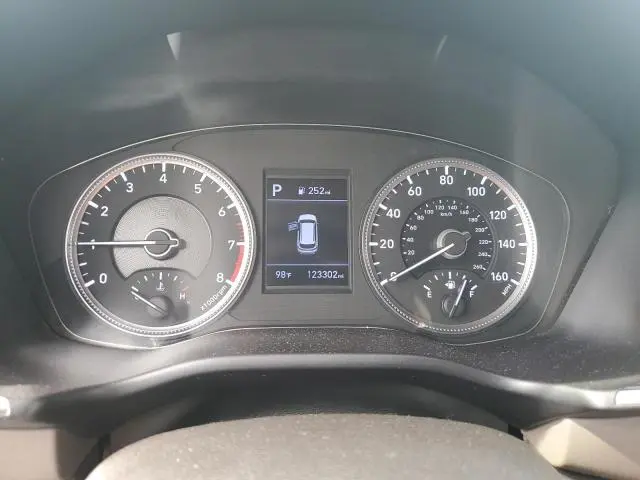 2020 HYUNDAI SANTA FE SE  