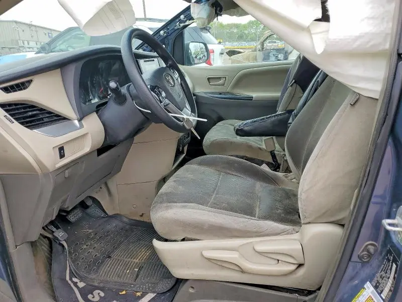 2015 TOYOTA SIENNA L 7-PASSENGER  