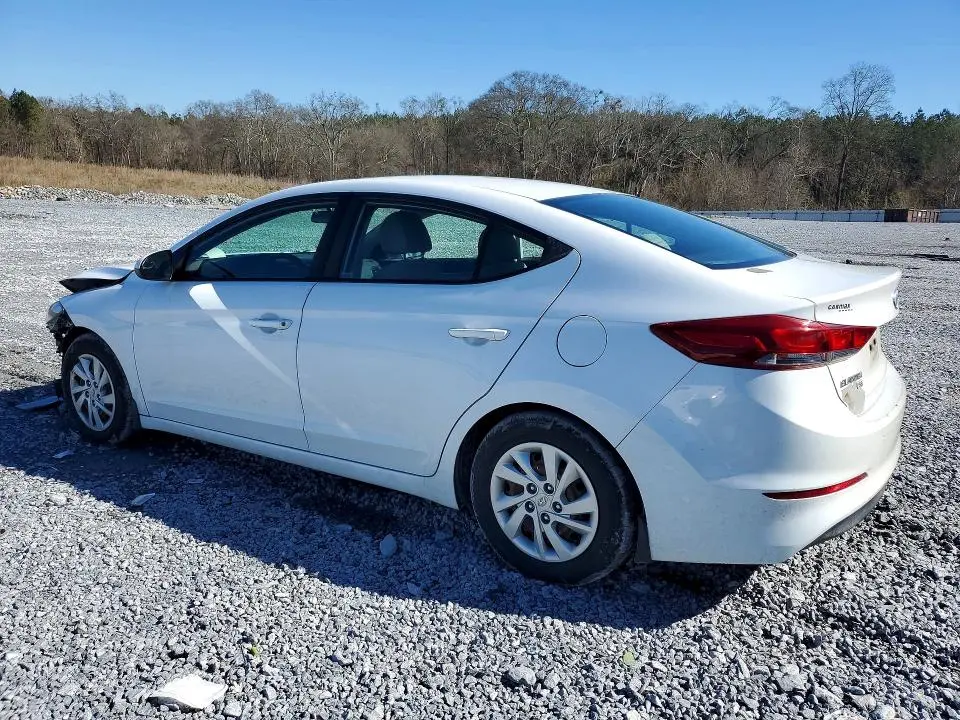 2018 HYUNDAI ELANTRA SE  