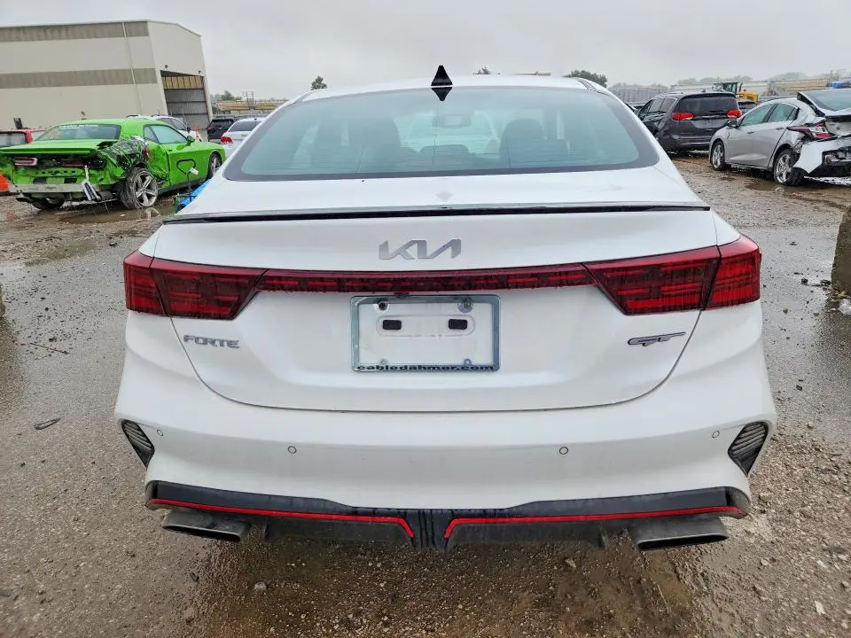 2024 KIA FORTE GT  