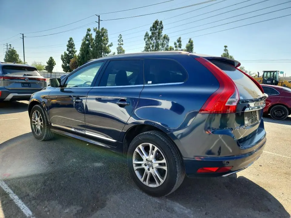 2015 VOLVO XC60 T5 PREMIER  