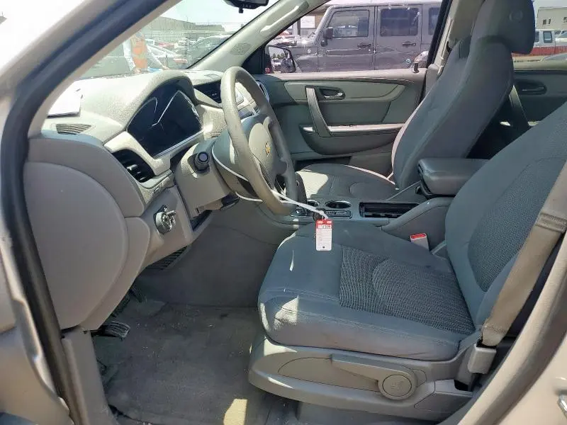 2014 CHEVROLET TRAVERSE LS  