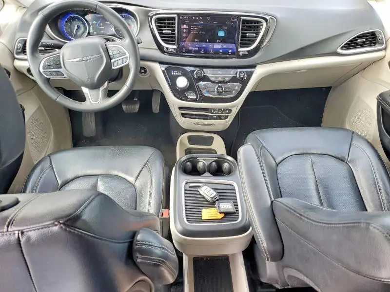 2022 CHRY PACIFICA T