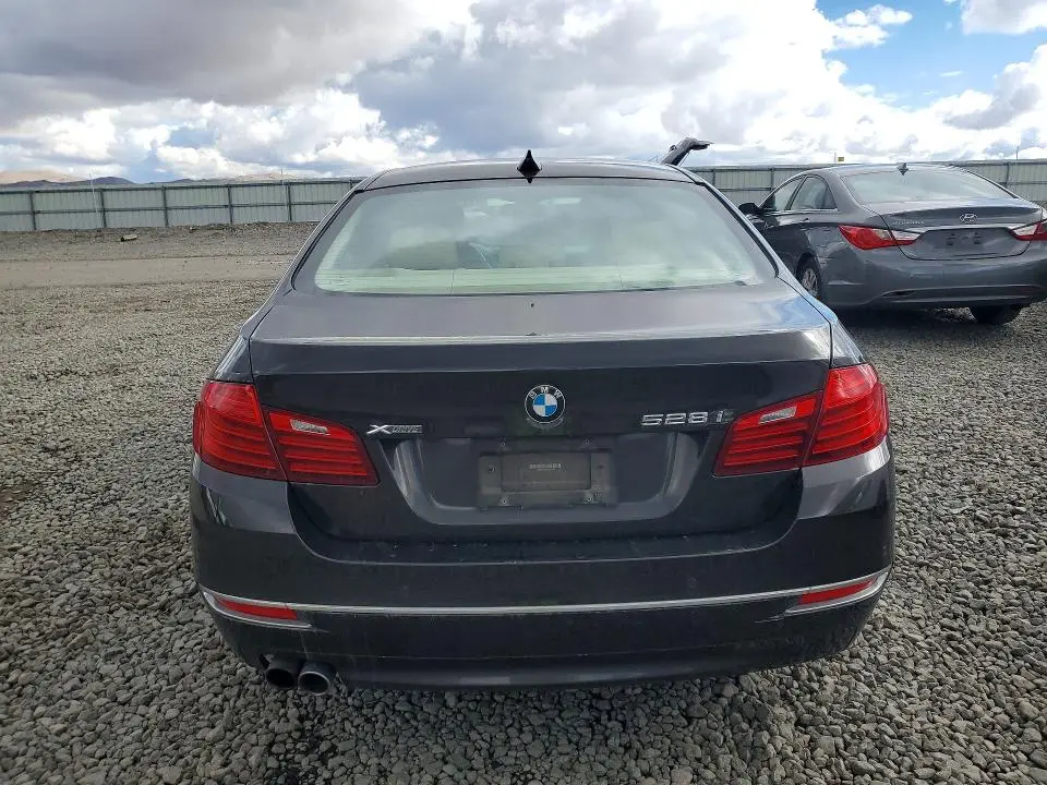 2015 BMW 528 XI  