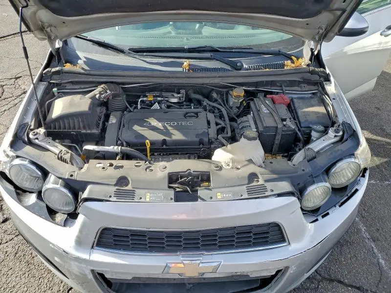 2014 CHEVROLET SONIC LT  