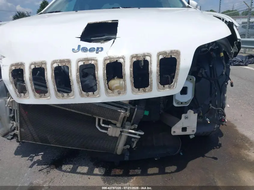 2019 JEEP CHEROKEE LATITUDE FWD