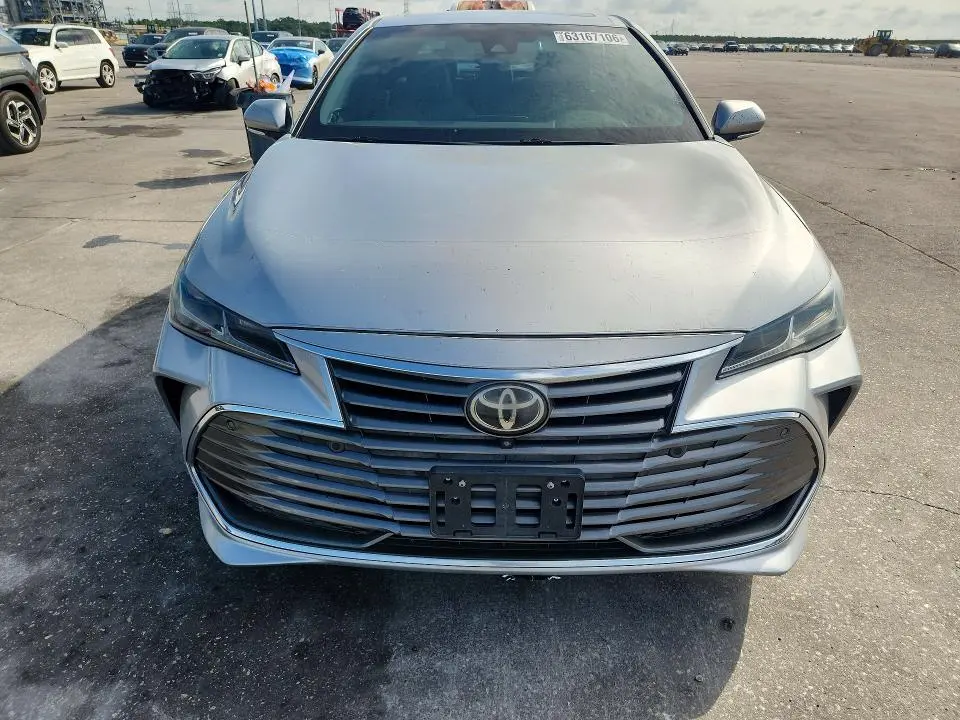 2020 TOYOTA AVALON LIMITED  