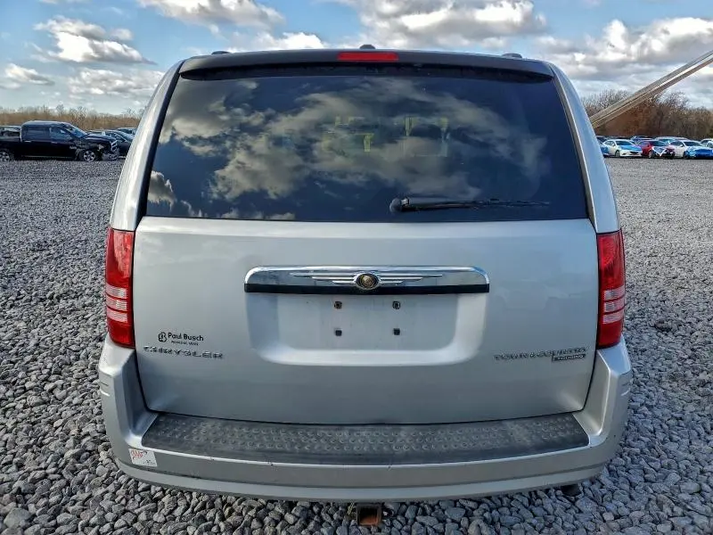 2010 CHRYSLER TOWN & COUNTRY TOURING  