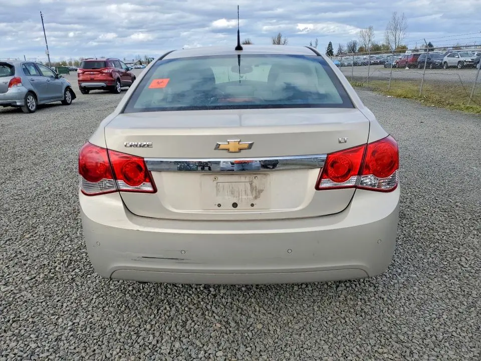 2011 CHEVROLET CRUZE LT  