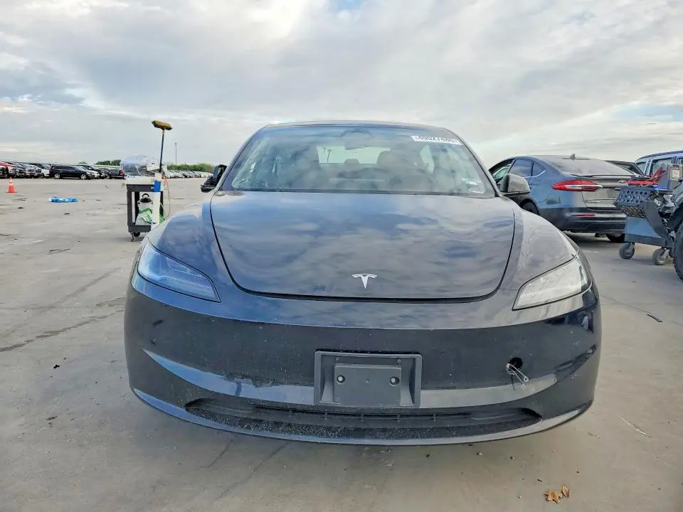 2025 TESLA MODEL 3   