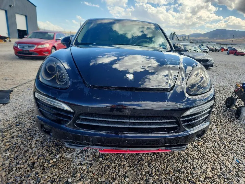 2012 PORSCHE CAYENNE   