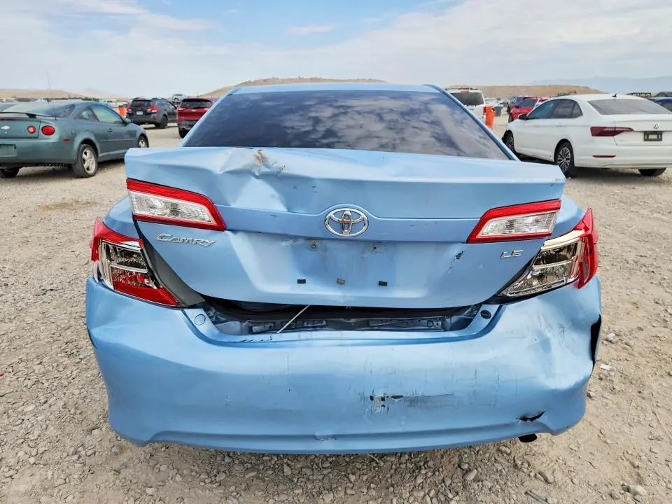 2013 TOYOTA CAMRY LE  