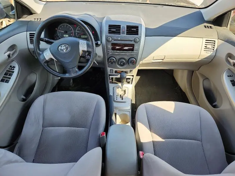 2011 TOYOTA COROLLA LE  