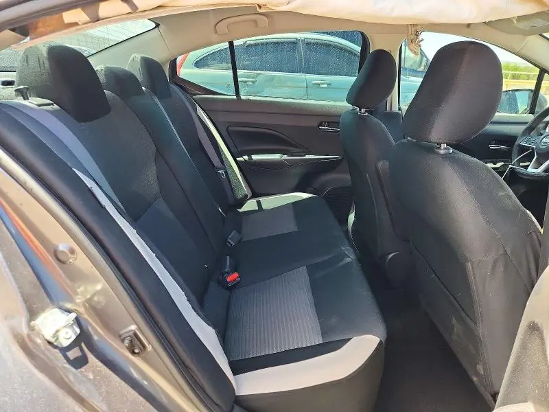 2020 NISSAN VERSA SV  