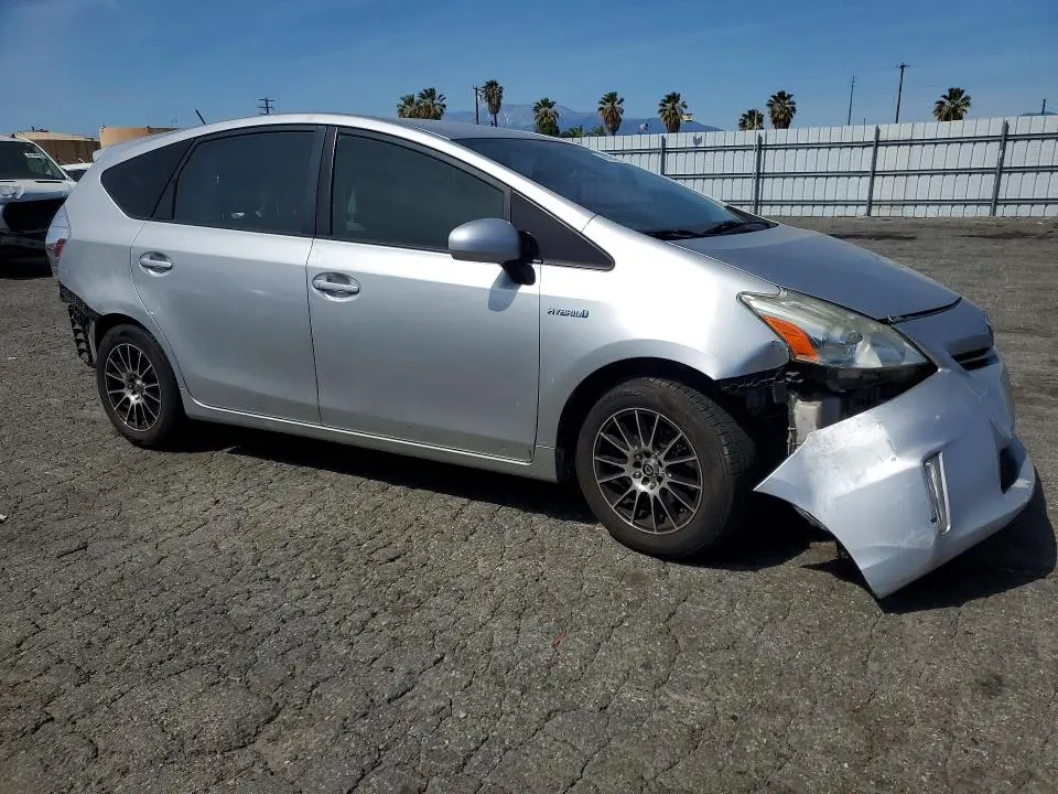 2013 TOYOTA PRIUS V TWO  