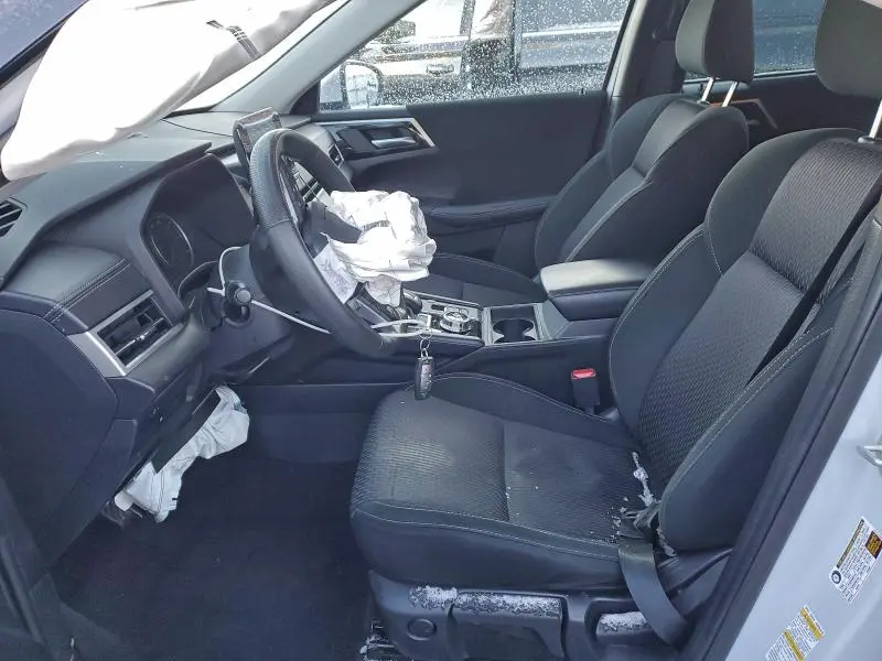 2023 MITSUBISHI OUTLANDER ES  