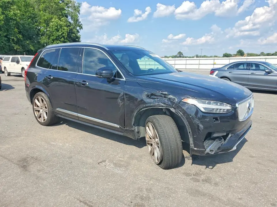2018 VOLVO XC90 T6  