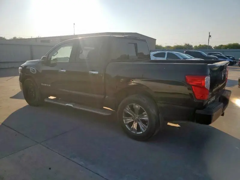 2017 NISSAN TITAN SV