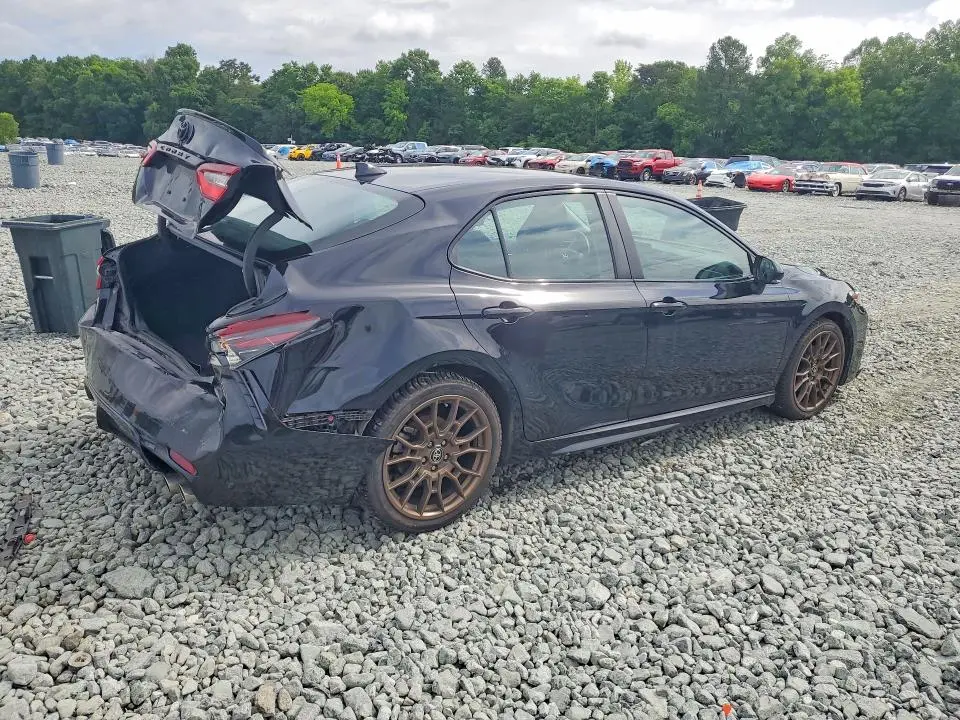 2023 TOYOTA CAMRY SE NIGHTSHADE  