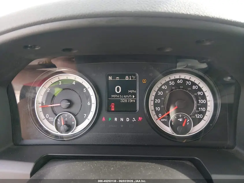 2017 RAM 1500 TRADESMAN  4X2 5'7 BOX