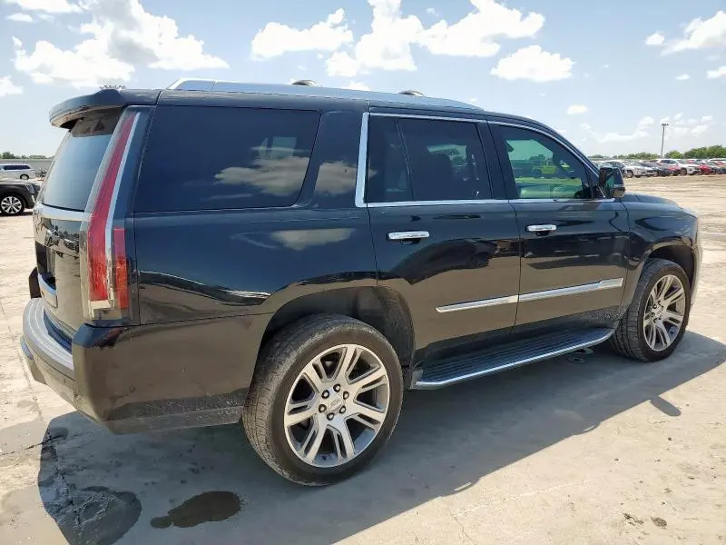 2017 CADILLAC ESCALADE LUXURY  