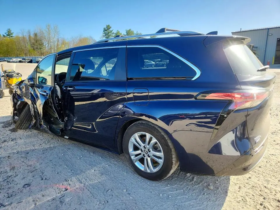 2024 TOYOTA SIENNA PLATINUM 7-PASSENGER  