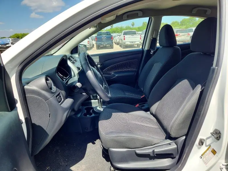 2017 NISSAN VERSA 1.6 SV  