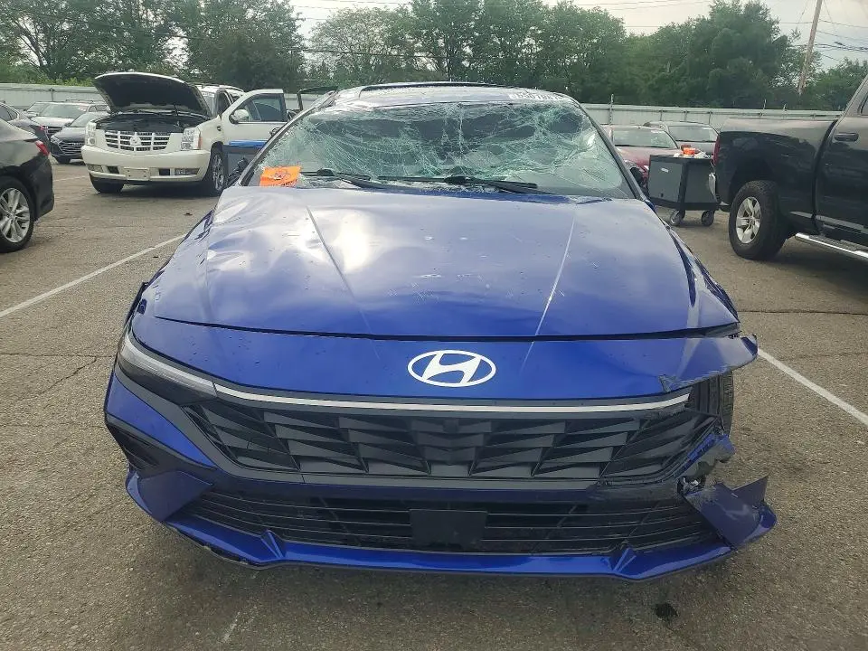 2024 HYUNDAI ELANTRA LIMITED  