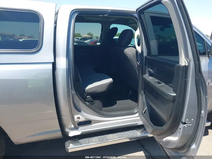 2023 RAM 1500 CLASSIC TRADESMAN  4X4 6'4 BOX