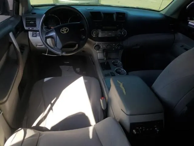 2011 TOYOTA HIGHLANDER BASE  