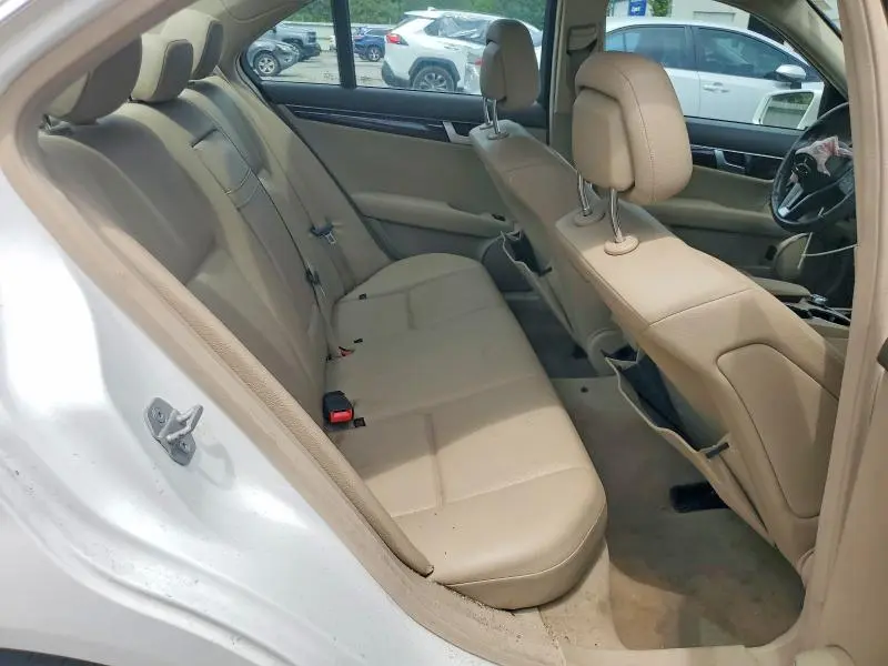 2013 MERCEDES-BENZ C 250  