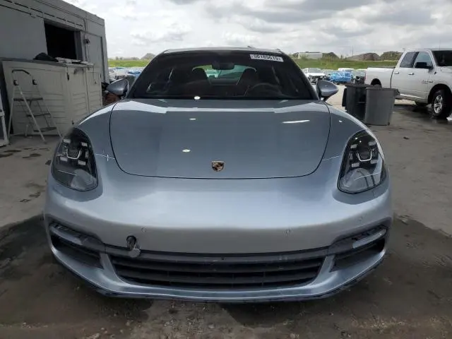 2018 PORSCHE PANAMERA 4  