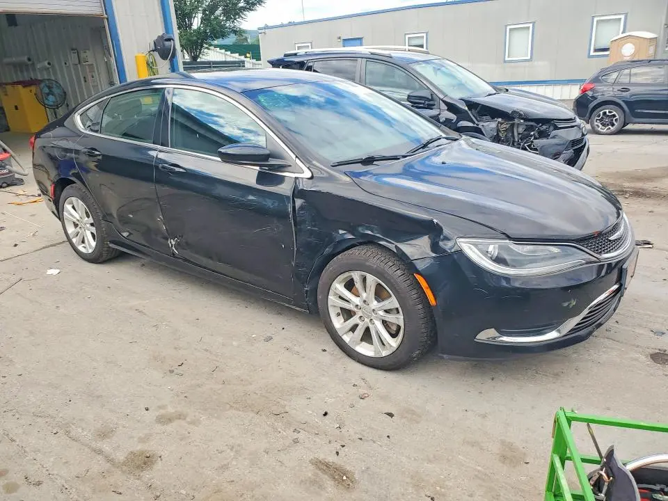 2016 CHRYSLER 200 LIMITED  