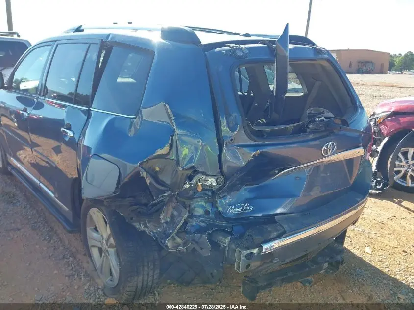 2013 TOYOTA HIGHLANDER LIMITED V6