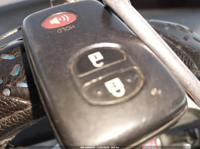 2010 TOYOTA PRIUS IV