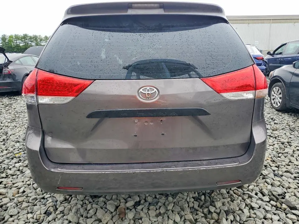 2012 TOYOTA SIENNA BASE 7-PASSENGER  