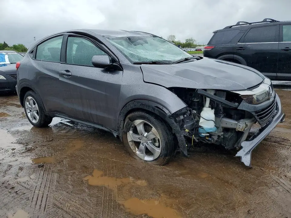 2022 HONDA HR-V LX  