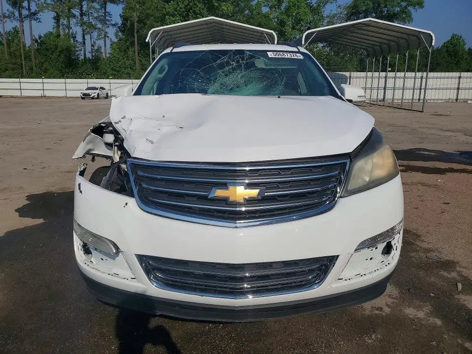 2017 CHEVROLET TRAVERSE LT  