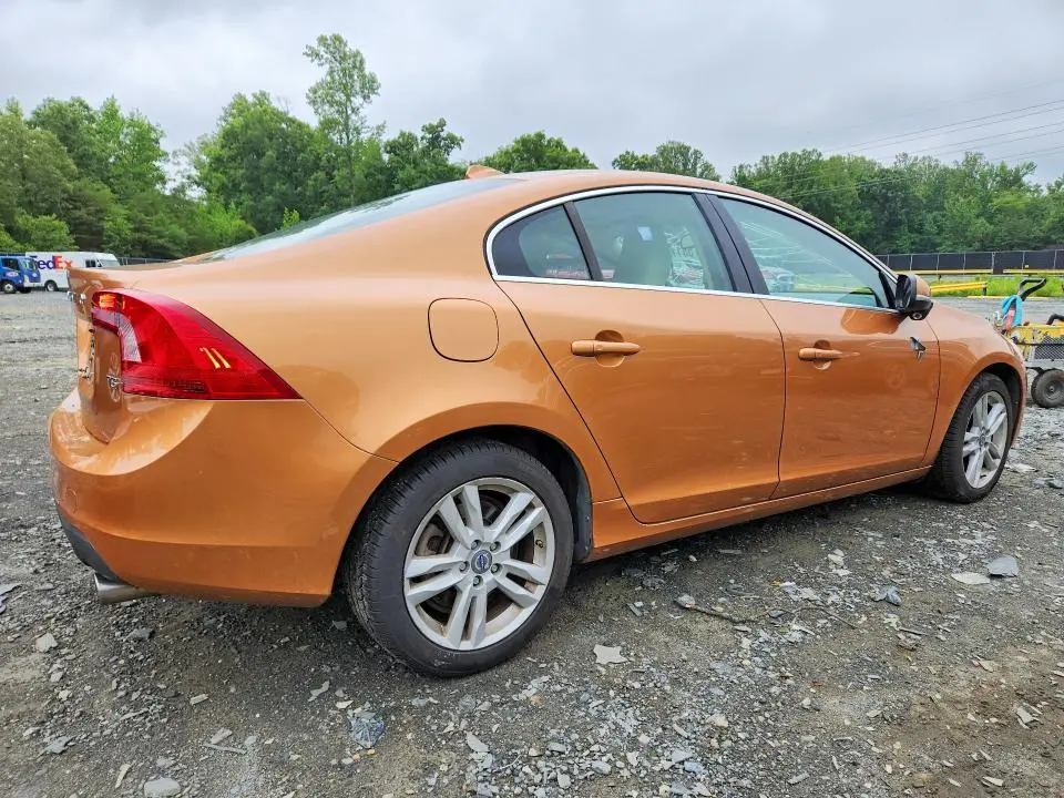 2013 VOLVO S60 T5  